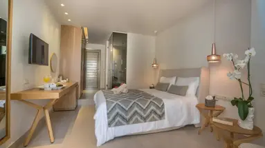 NEFELI HOTEL RTH