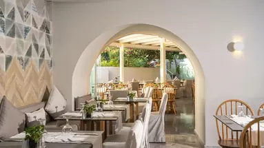 Nefeli Hotel