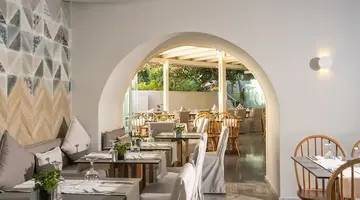 Nefeli Hotel
