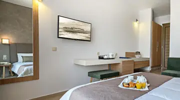 Nefeli Hotel