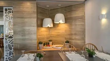 Nefeli Hotel