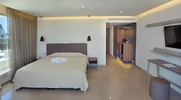 Nelia Beach Hotel & Spa