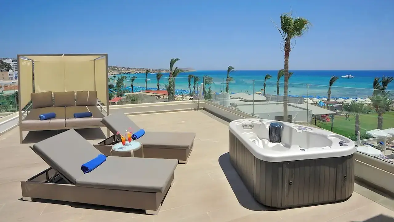 Nelia Beach Hotel & Spa