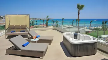Nelia Beach Hotel & Spa