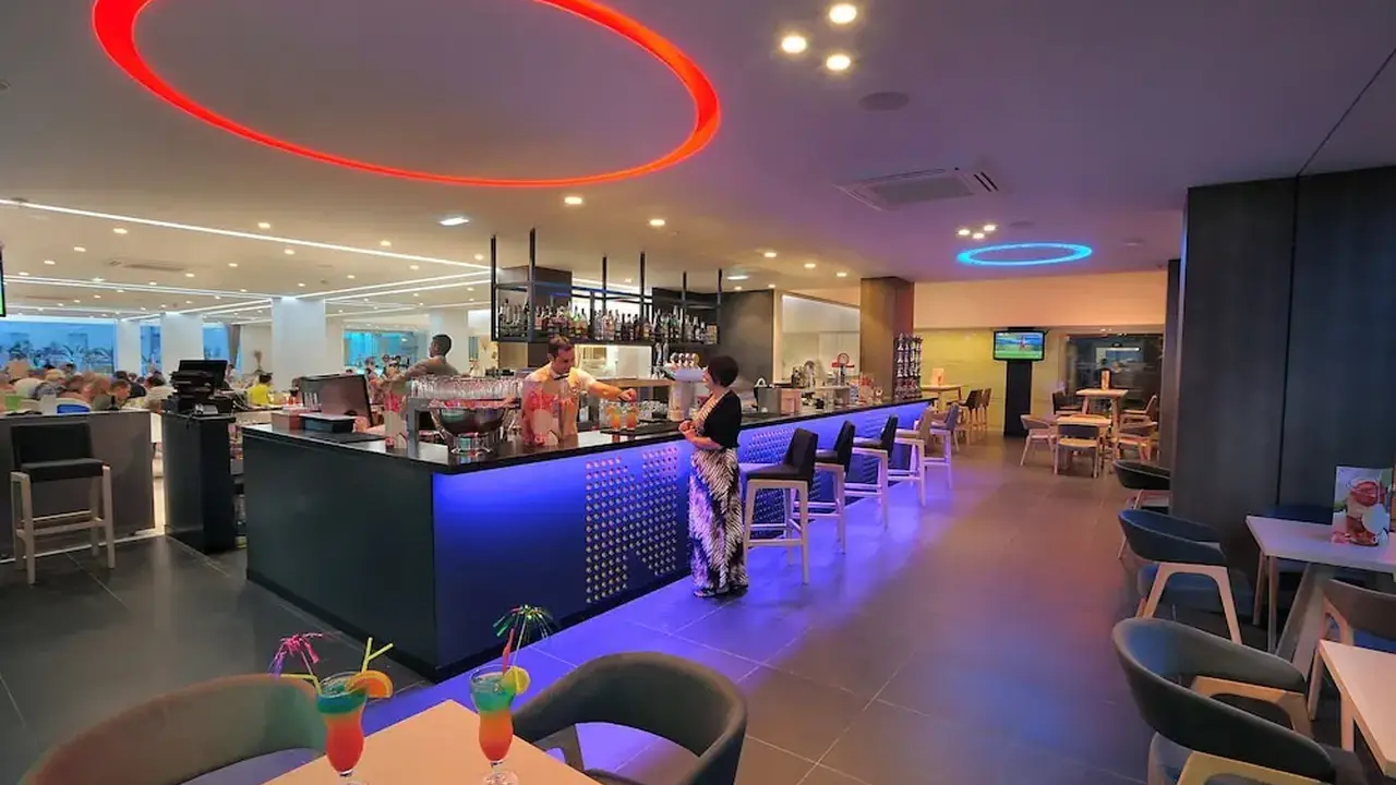 Nelia Beach Hotel & Spa