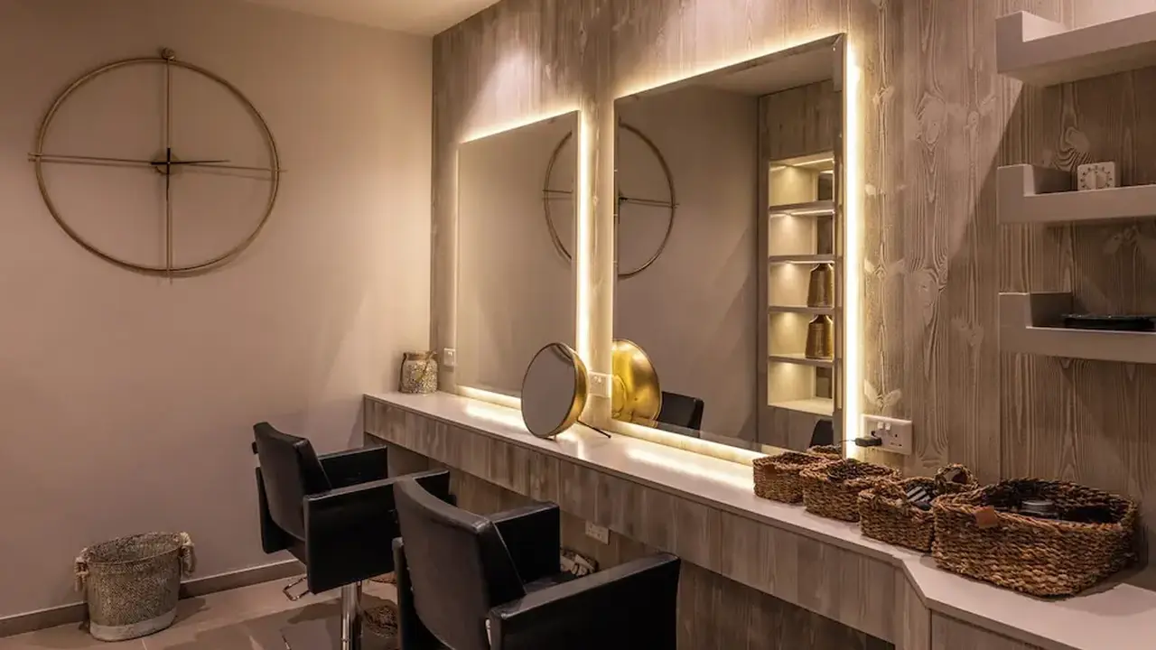 Nelia Beach Hotel & Spa
