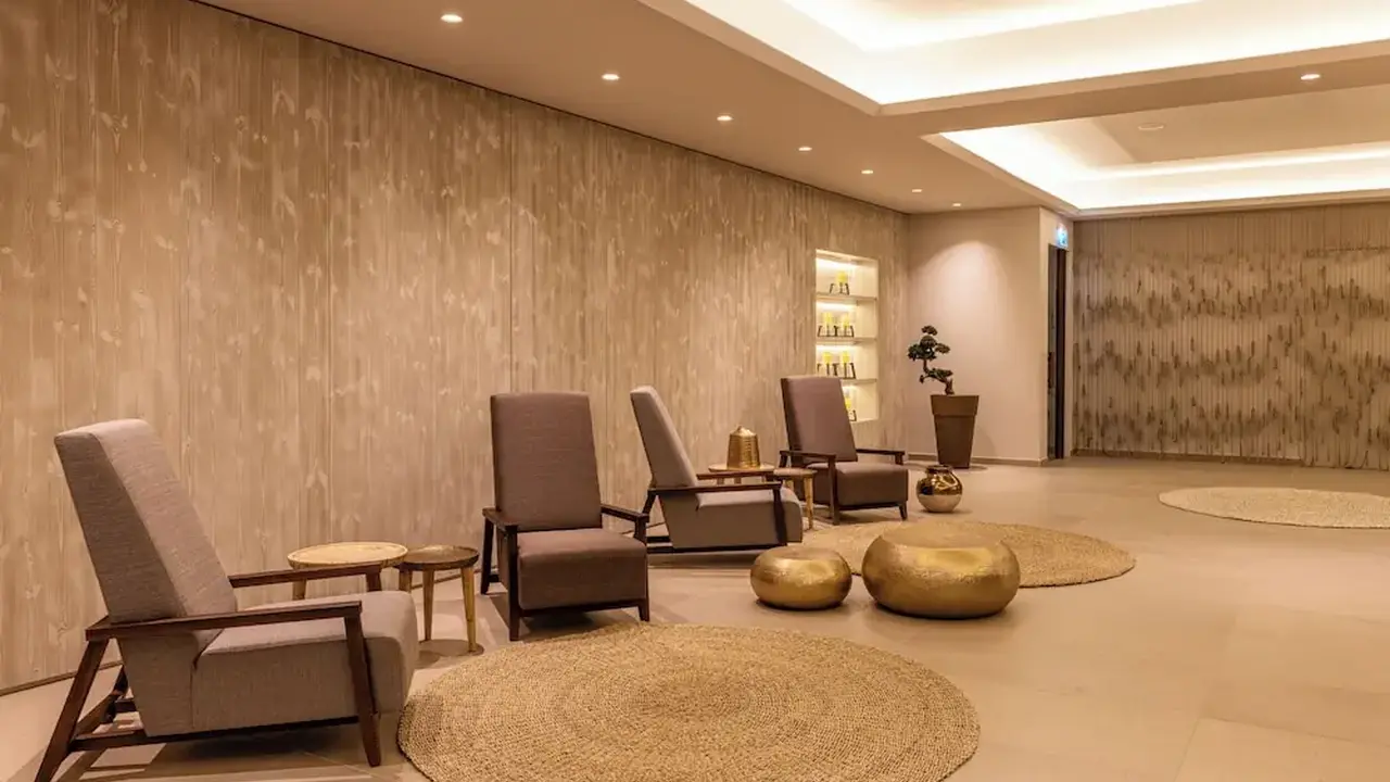 Nelia Beach Hotel & Spa