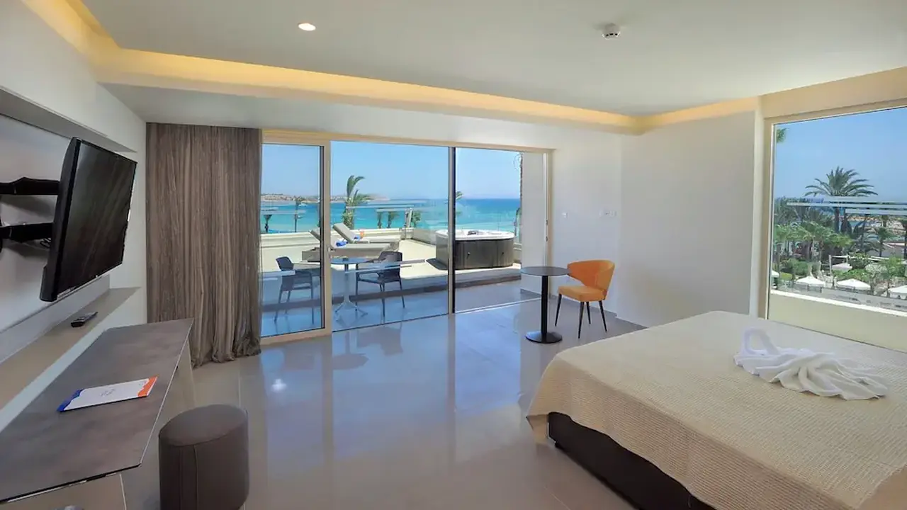Nelia Beach Hotel & Spa