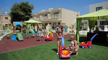Nelia Gardens