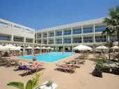Nelia Gardens