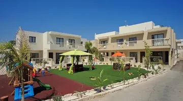 Nelia Gardens