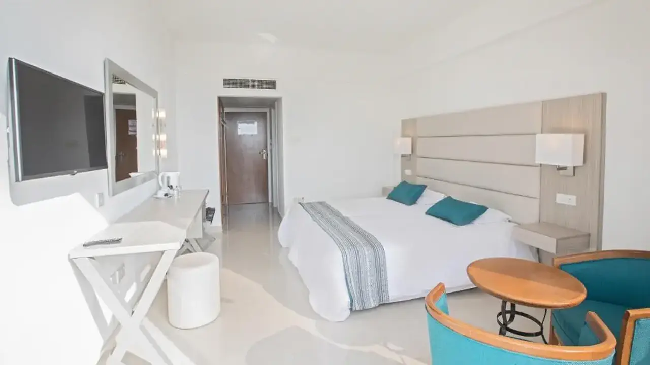 Nelia Sea Breeze