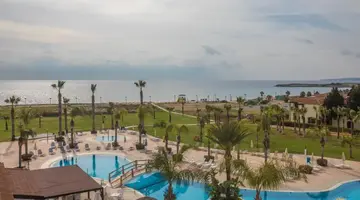 Nelia Sea Breeze