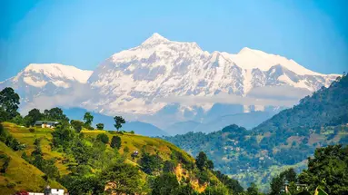 Nepal: Wędrówki i Przygody