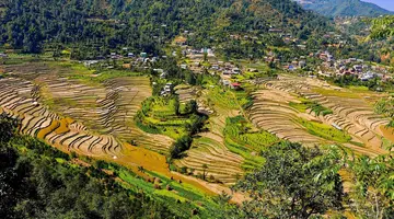 Nepal: Wędrówki i Przygody
