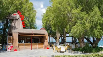 Neptune Luxury Resort