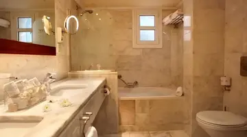 Neptune Luxury Resort
