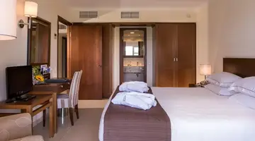 Neptune Luxury Resort