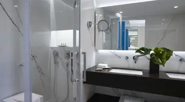 Neptune Luxury Resort