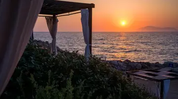 Neptune Luxury Resort