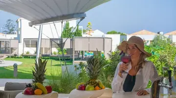 Neptune Luxury Resort