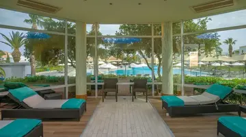 Neptune Luxury Resort