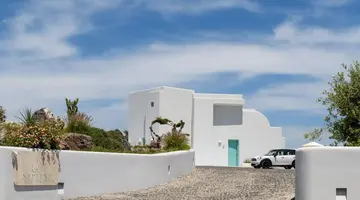 Neptune Luxury Spa Suites