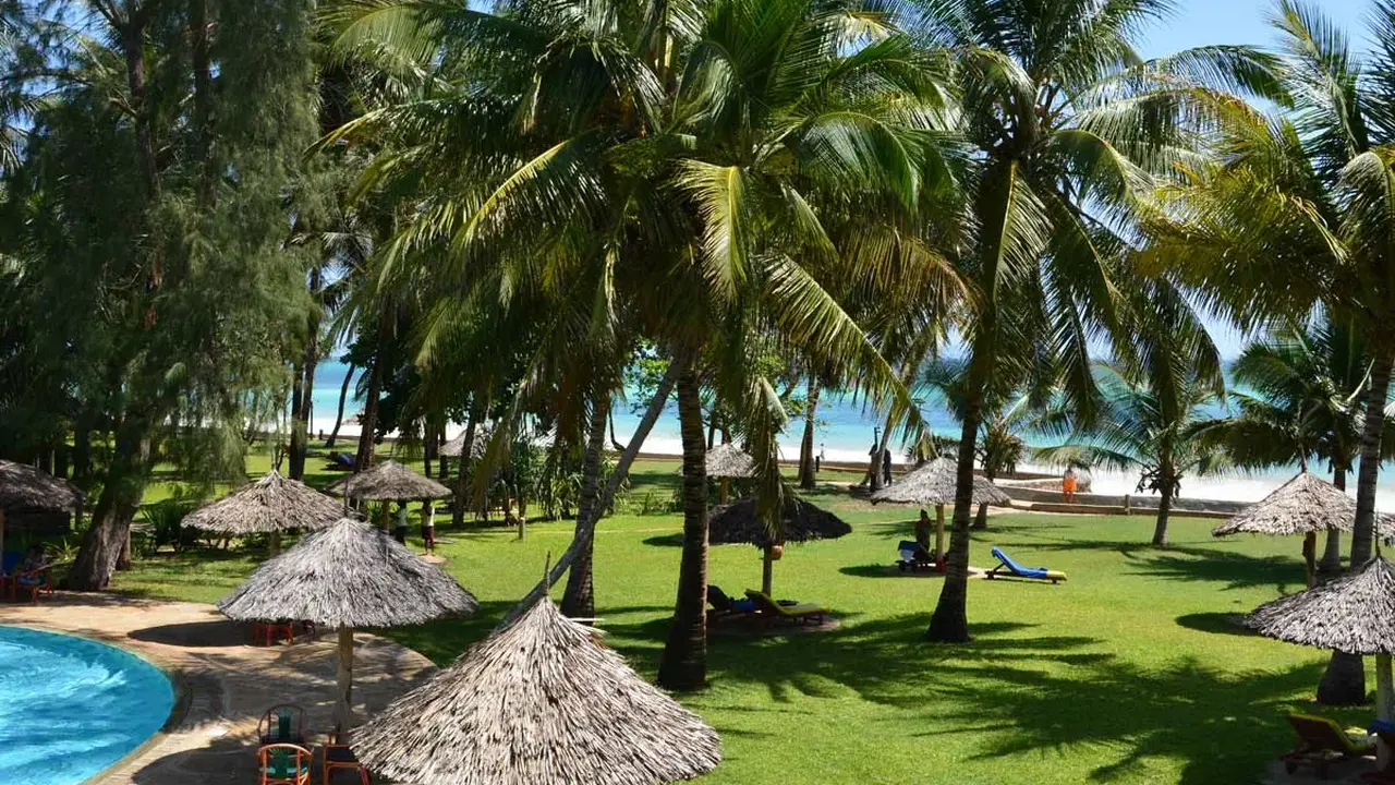 Neptune Palm Beach Boutique Resort & Spa