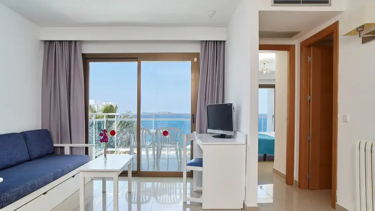 Nereida Aparthotel