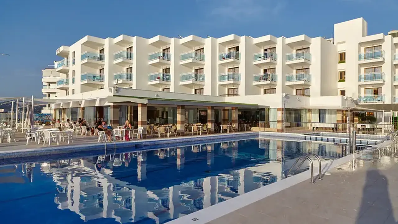 Nereida Aparthotel