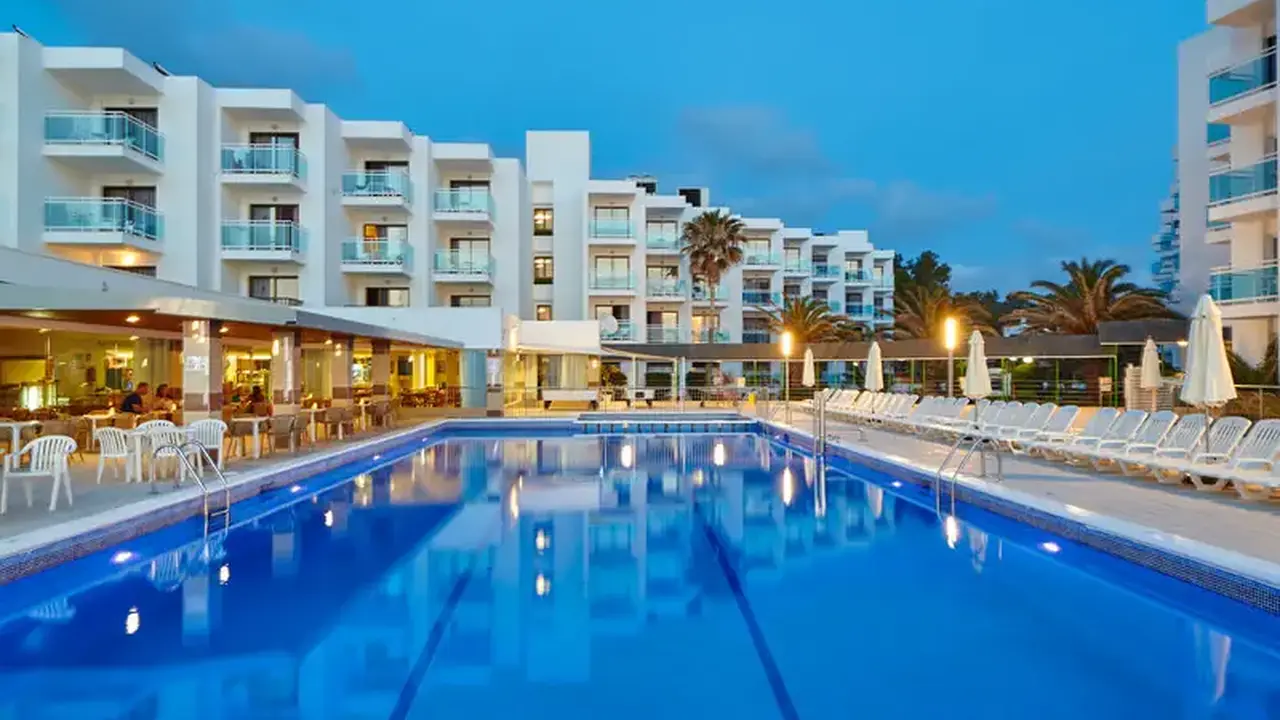 Nereida Aparthotel