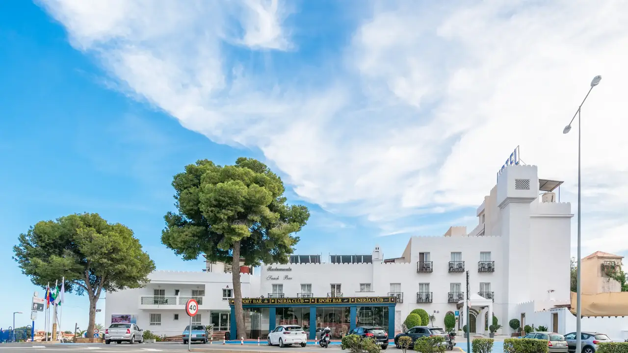 Nerja Club by Dorobe
