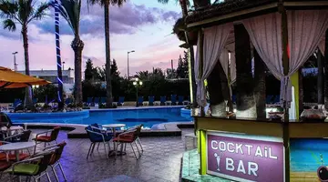 Nesrine Hammamet