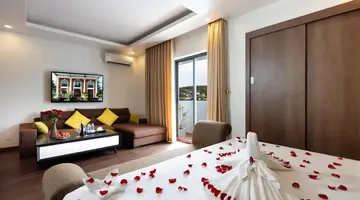 NESTA HOTEL