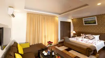 NESTA HOTEL
