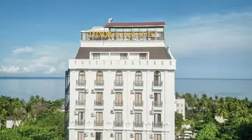 NESTA HOTEL