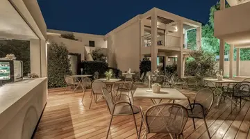 New Beach Hotel