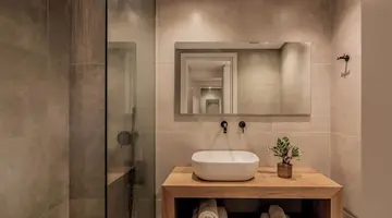 New Beach Hotel