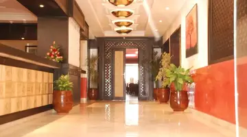 New Farah Hotel