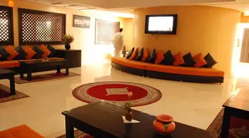 New Farah Hotel