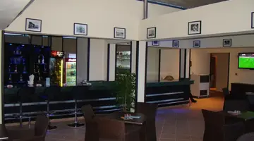 New Farah Hotel
