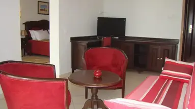 New Farah Hotel