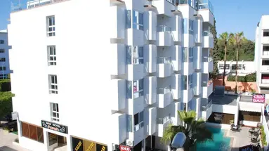 New Farah Hotel