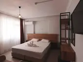 New Garden Luna Side Apart Hotel