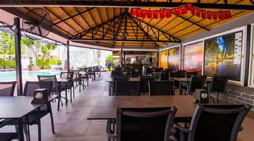 New Garden Luna Side Apart Hotel