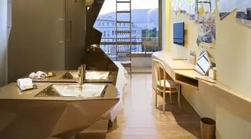 New Hotel