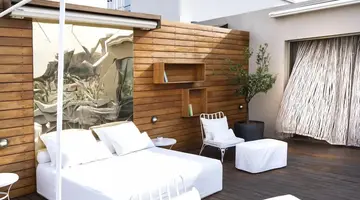 New Hotel