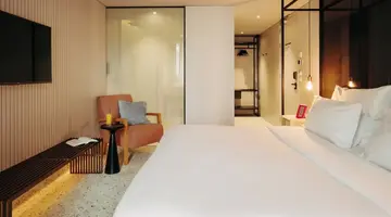 NEXT - Savoy Signature