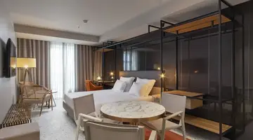 NEXT - Savoy Signature