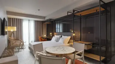 NEXT - Savoy Signature